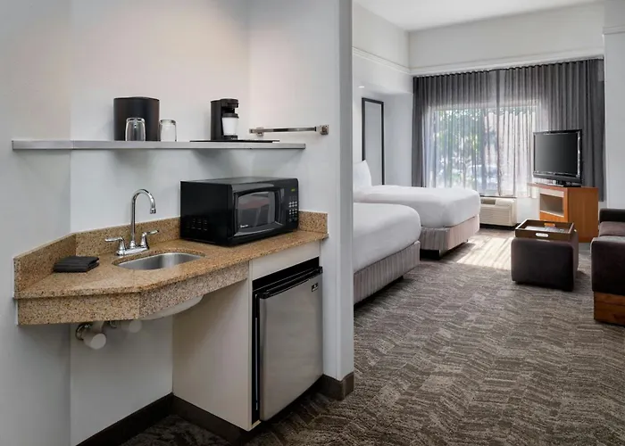 Springhill By Marriott Charleston North Hotel