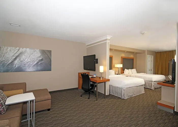 Hotel Springhill By Marriott Charleston North 3*