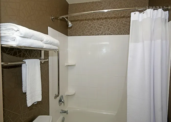 Springhill By Marriott Charleston North Hotel