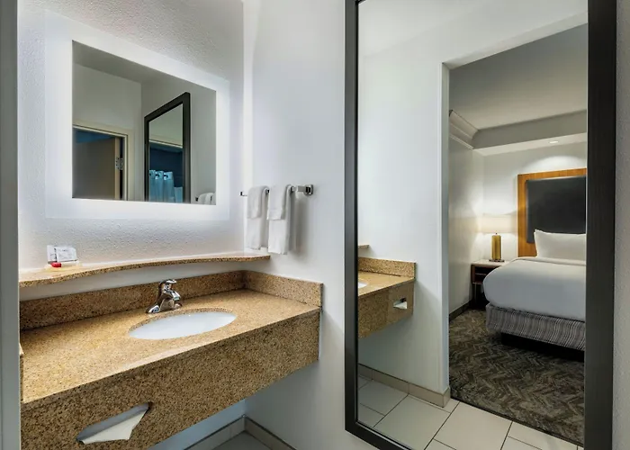 Springhill By Marriott Charleston North 3*