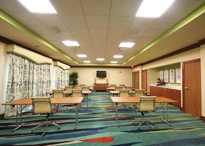 Springhill By Marriott Charleston North Hotel